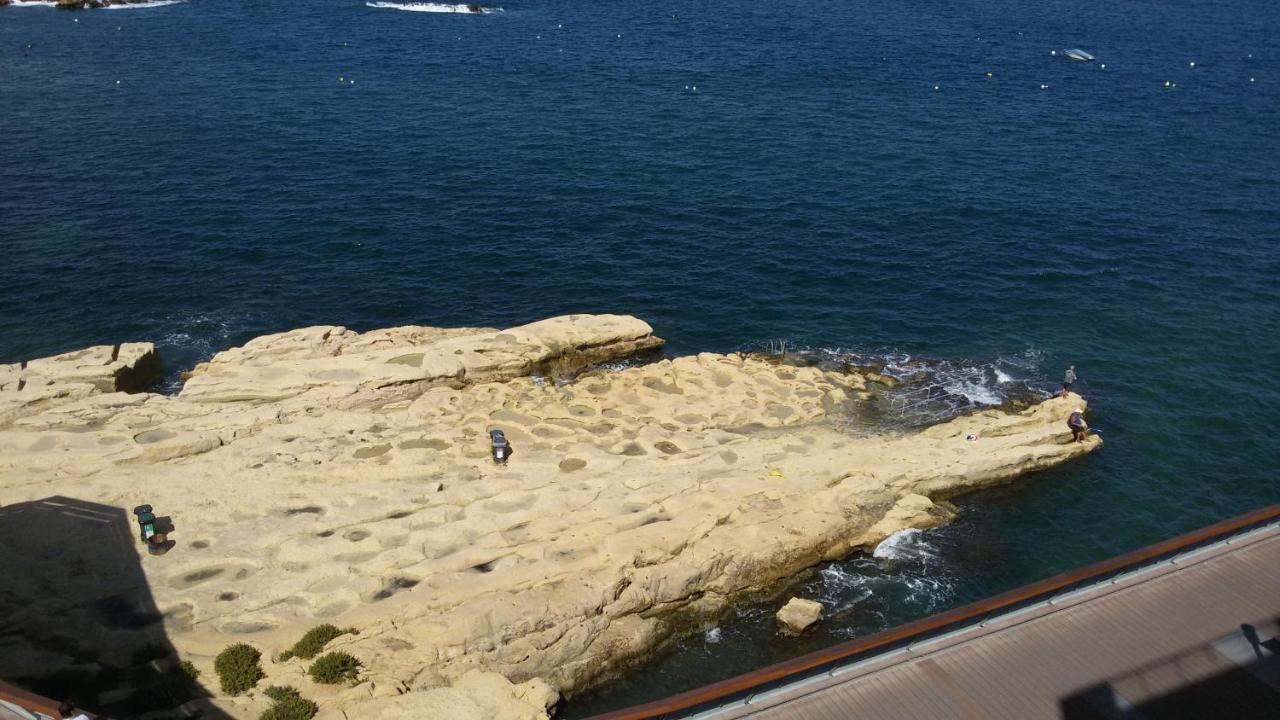 A Seafront Home Away From Home San Pawl il-Baħar Zewnętrze zdjęcie